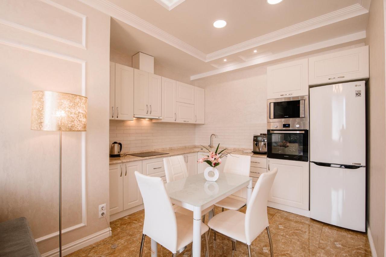 Luxury For Business & Pleasure Royal 1 Apartment Kiev Luaran gambar