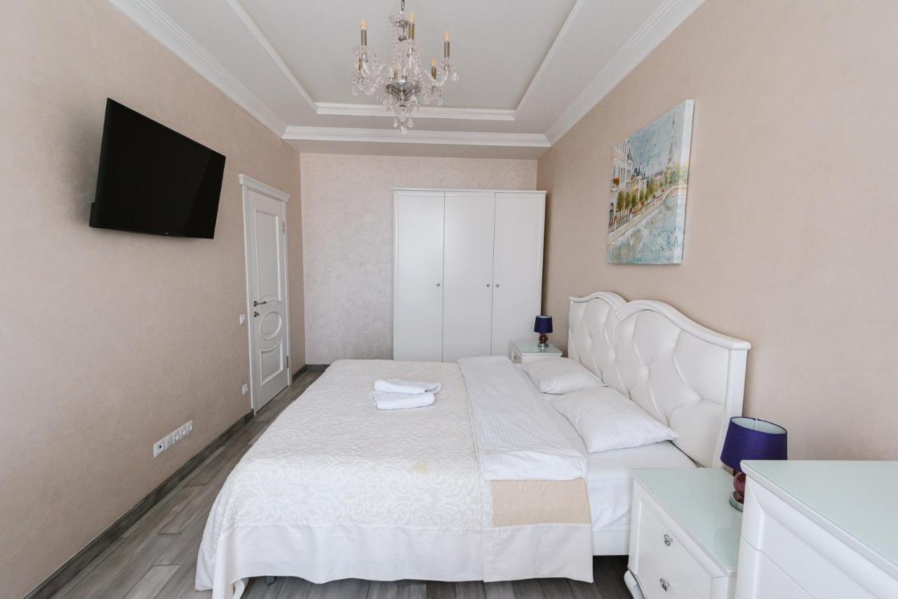 Luxury For Business & Pleasure Royal 1 Apartment Kiev Luaran gambar